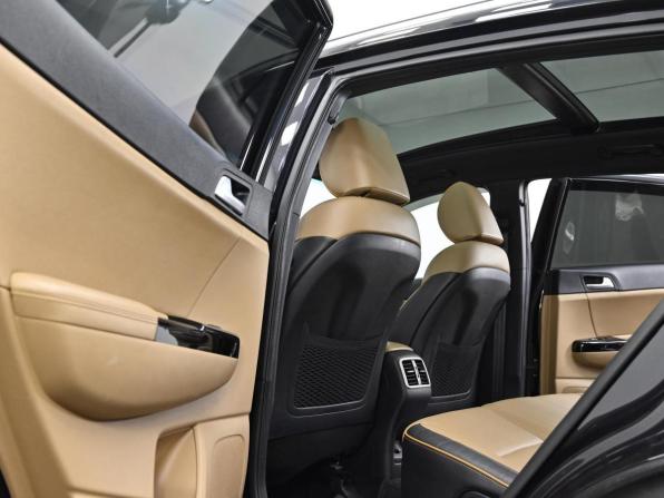 Kia Sportage IV с пробегом 2018 года, цена 1 799 000 рублей, 107000 км, внедорожник, Автокод Объявления