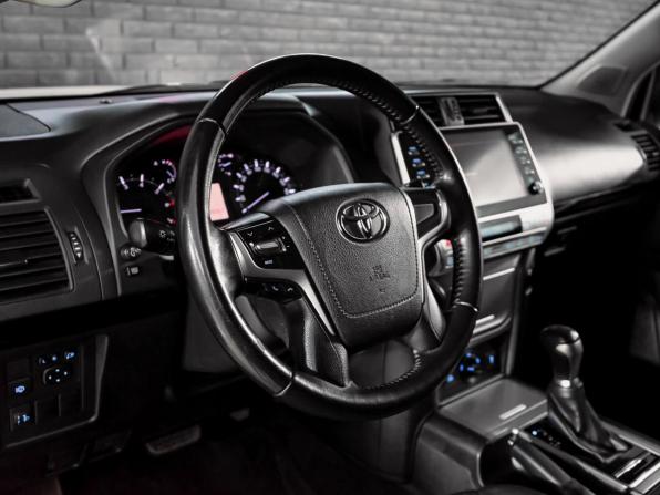Toyota Land Cruiser Prado 150 Series Рестайлинг 3 с пробегом 2022 года, цена 4 895 000 рублей, 99261 км, внедорожник, Автокод Объявления