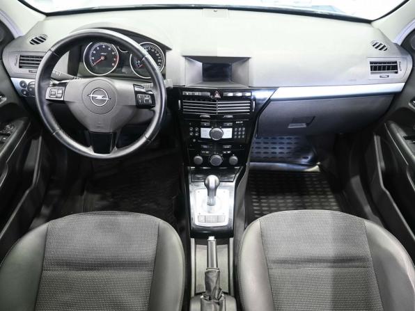 Opel Astra H Рестайлинг с пробегом 2008 года, цена 509 900 рублей, 140000 км, седан, Автокод Объявления