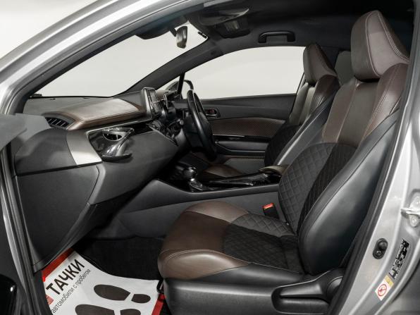 Toyota C-HR I с пробегом 2018 года, цена 2 000 000 рублей, 77355 км, внедорожник, Автокод Объявления