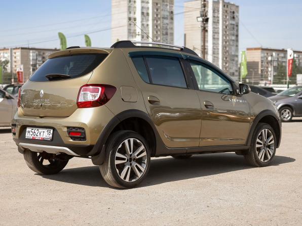 Renault Sandero II с пробегом 2014 года, цена 899 000 рублей, 108407 км, хэтчбек, Автокод Объявления