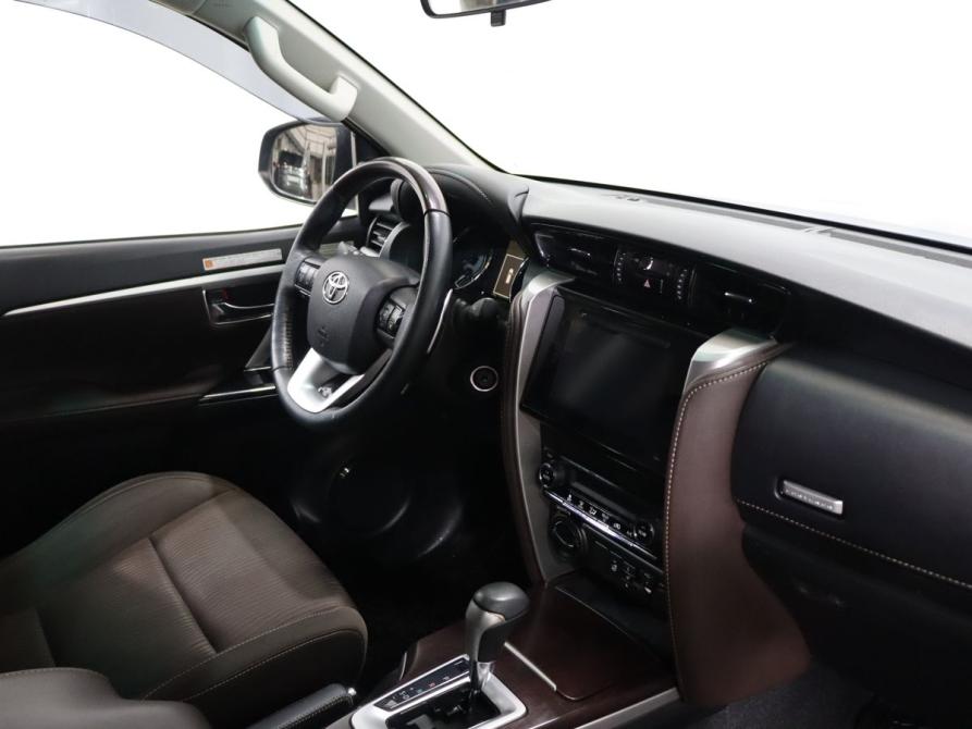 Toyota Fortuner II Москва  - изображение 10