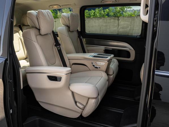 Mercedes-Benz V-Класс III (W447) Рестайлинг с пробегом 2022 года, цена 9 700 000 рублей, 17689 км, минивэн, Автокод Объявления
