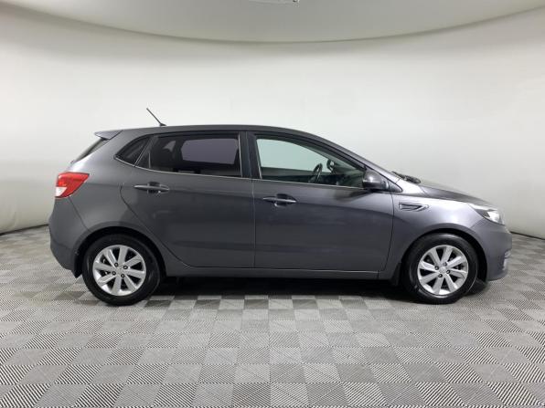 Kia Rio III Рестайлинг с пробегом 2015 года, цена 1 050 000 рублей, 89221 км, седан, Автокод Объявления
