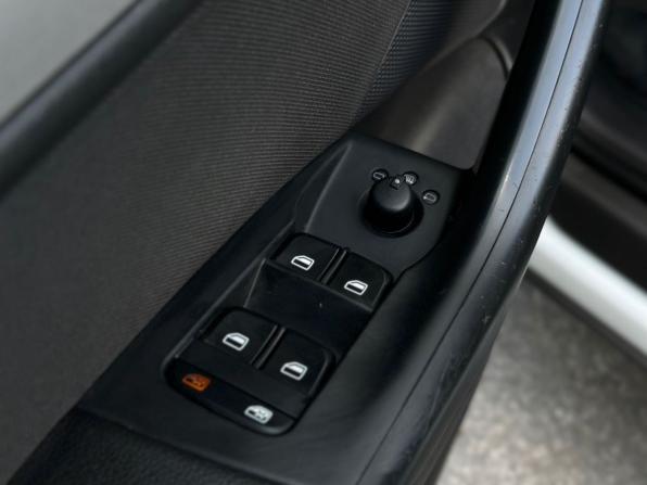 Audi Q3 I (8U) с пробегом 2013 года, цена 1 299 000 рублей, 234430 км, внедорожник, Автокод Объявления