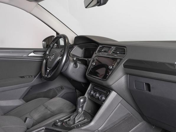 Volkswagen Tiguan II с пробегом 2019 года, цена 2 587 500 рублей, 108215 км, внедорожник, Автокод Объявления