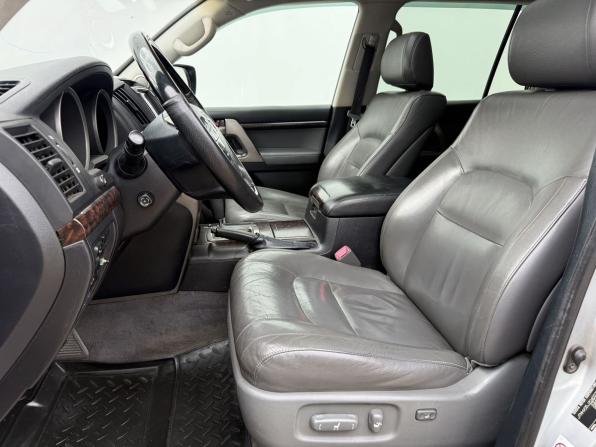 Toyota Land Cruiser 200 Series с пробегом 2008 года, цена 2 490 000 рублей, 354519 км, внедорожник, Автокод Объявления