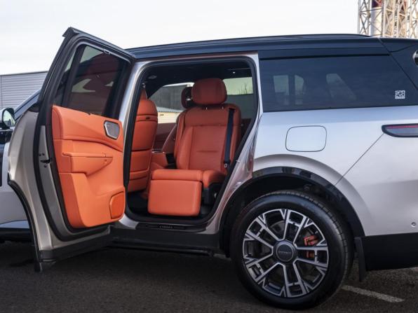 Lynk &amp; Co 900 с пробегом 2025 года, цена 7 699 000 рублей, 29819 км, внедорожник, Автокод Объявления