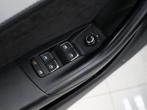 Audi Q3 I (8U) с пробегом 2012 года, цена 1 659 000 рублей, 155594 км, внедорожник, Автокод Объявления