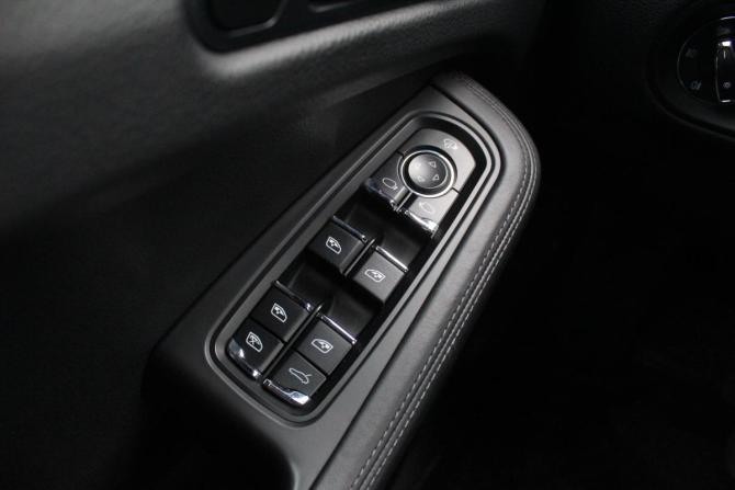 Porsche Macan I с пробегом 2015 года, цена 3 050 000 рублей, 104298 км, внедорожник, Автокод Объявления