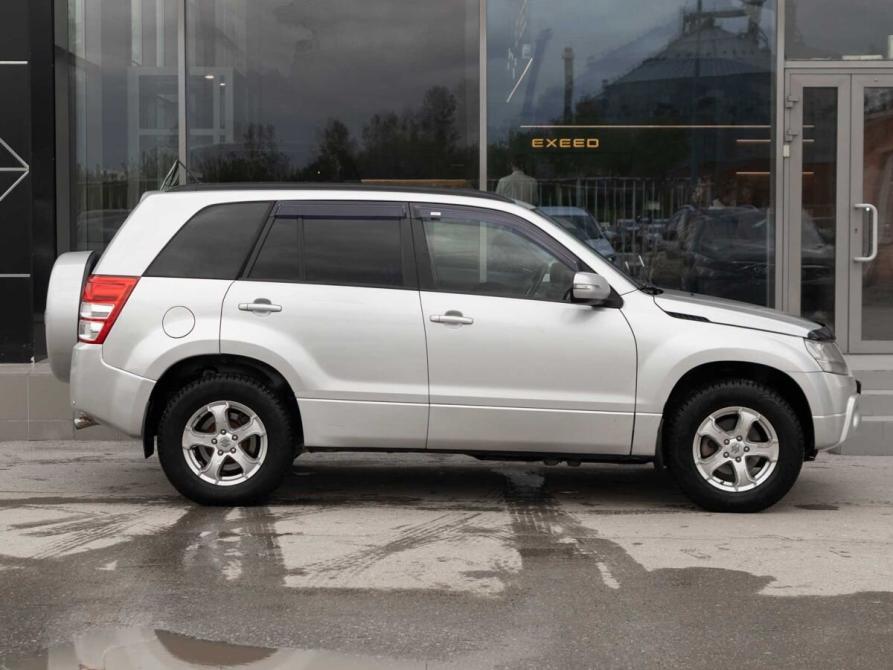 Suzuki Grand Vitara II Рестайлинг Новосибирск  - изображение 4