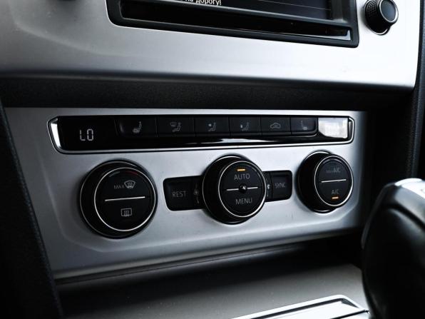 Volkswagen Passat B8 с пробегом 2016 года, цена 1 715 000 рублей, 207391 км, седан, Автокод Объявления