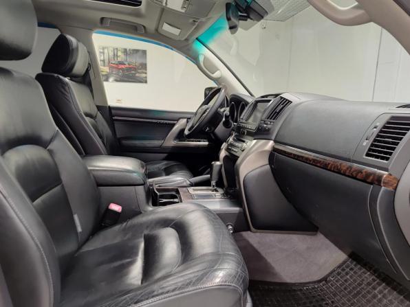 Toyota Land Cruiser 200 Series с пробегом 2011 года, цена 2 577 000 рублей, 304665 км, внедорожник, Автокод Объявления