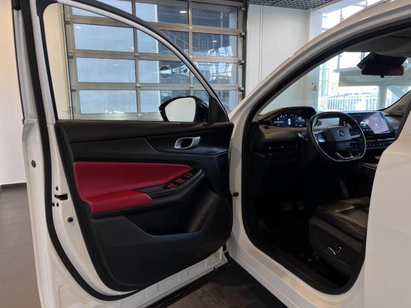 Changan UNI-S I с пробегом 2024 года, цена 2 300 000 рублей, 85242 км, внедорожник, Автокод Объявления