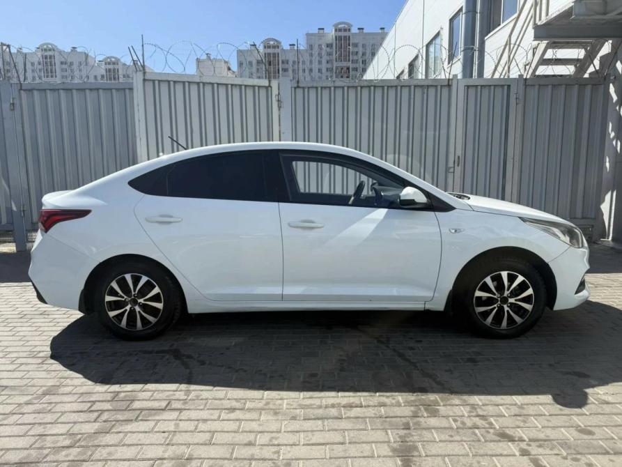 Hyundai Solaris II Ростов-на-Дону  - изображение 3