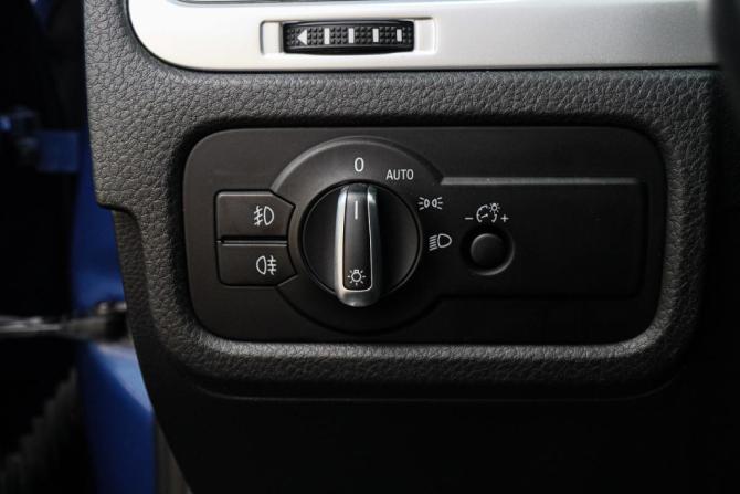 Volkswagen Touareg II Рестайлинг с пробегом 2015 года, цена 2 150 000 рублей, 208246 км, внедорожник, Автокод Объявления
