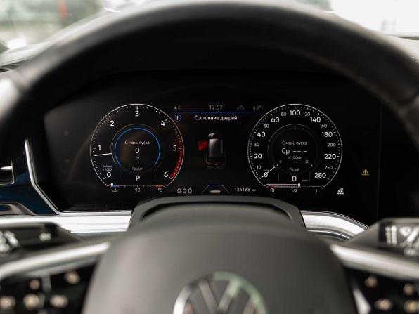 Volkswagen Touareg III с пробегом 2021 года, цена 5 380 000 рублей, 124168 км, внедорожник, Автокод Объявления