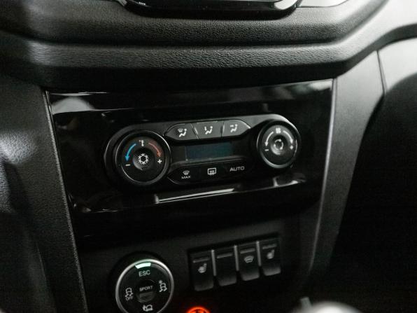 Lada (ВАЗ) XRAY I с пробегом 2018 года, цена 940 000 рублей, 135595 км, хэтчбек, Автокод Объявления