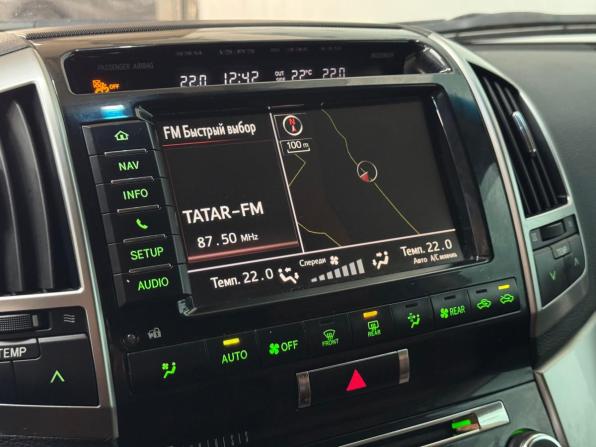 Toyota Land Cruiser 200 Series Рестайлинг 1 с пробегом 2014 года, цена 3 565 000 рублей, 358420 км, внедорожник, Автокод Объявления