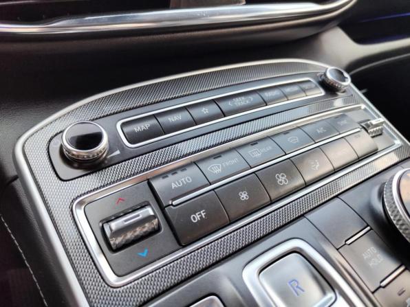 Hyundai Santa Fe IV Рестайлинг с пробегом 2022 года, цена 3 286 400 рублей, 164903 км, внедорожник, Автокод Объявления