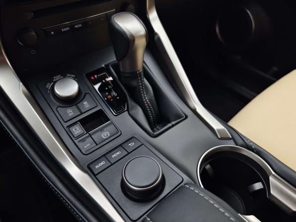 Lexus NX I с пробегом 2017 года, цена 3 150 000 рублей, 19647 км, внедорожник, Автокод Объявления