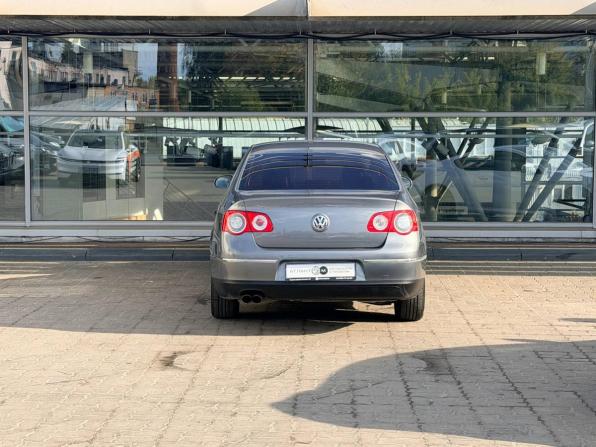 Volkswagen Passat B6 с пробегом 2006 года, цена 510 000 рублей, 260000 км, седан, Автокод Объявления