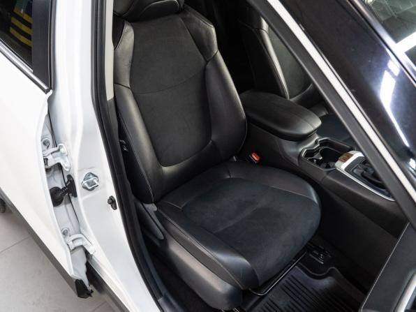 Toyota RAV4 V (XA50) с пробегом 2021 года, цена 3 199 000 рублей, 132715 км, внедорожник, Автокод Объявления