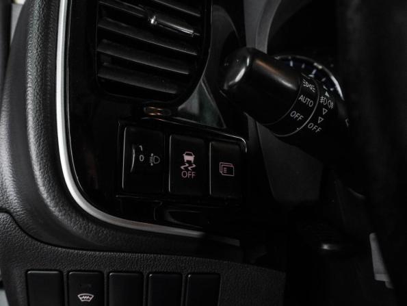 Mitsubishi Outlander III Рестайлинг 2 с пробегом 2015 года, цена 1 599 000 рублей, 254241 км, внедорожник, Автокод Объявления