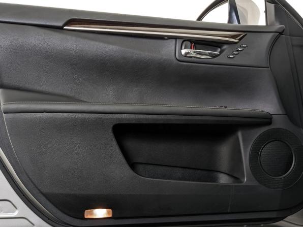 Lexus ES VI с пробегом 2015 года, цена 2 690 000 рублей, 100023 км, седан, Автокод Объявления