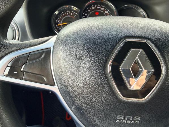 Renault Sandero II Рестайлинг с пробегом 2019 года, цена 900 000 рублей, 92592 км, хэтчбек, Автокод Объявления