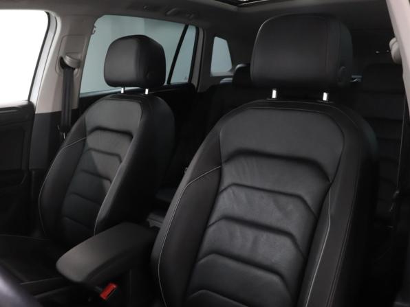 Volkswagen Tiguan II с пробегом 2018 года, цена 3 350 000 рублей, 89000 км, внедорожник, Автокод Объявления