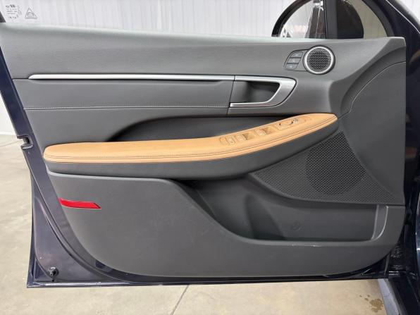 Hyundai Sonata VIII (DN8) с пробегом 2020 года, цена 2 370 000 рублей, 141700 км, седан, Автокод Объявления