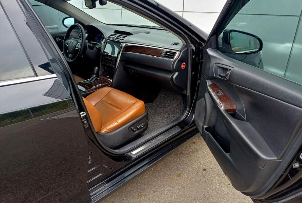 Toyota Camry VII (XV50) Рестайлинг Абакан  - изображение 15