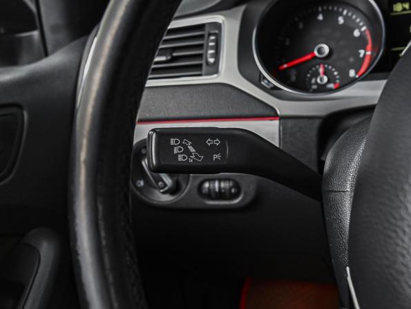 Volkswagen Jetta VI Рестайлинг с пробегом 2018 года, цена 1 370 000 рублей, 163618 км, седан, Автокод Объявления