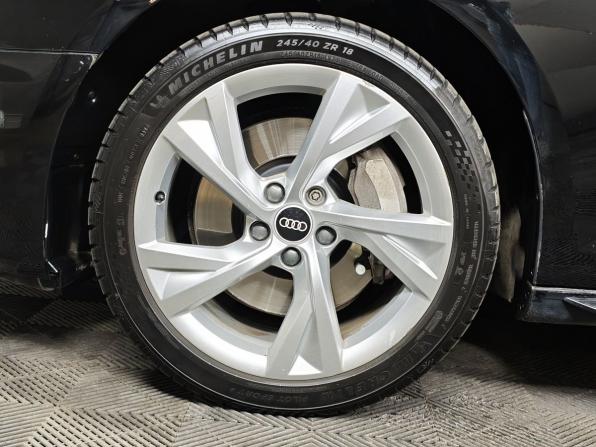 Audi A4 V (B9) Рестайлинг с пробегом 2021 года, цена 3 497 000 рублей, 93747 км, седан, Автокод Объявления