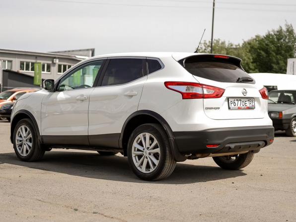 Nissan Qashqai II с пробегом 2015 года, цена 1 559 000 рублей, 97510 км, внедорожник, Автокод Объявления