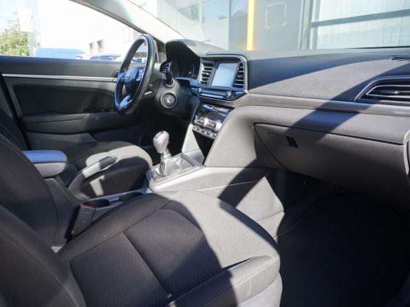 Hyundai Elantra VI (AD) Рестайлинг с пробегом 2019 года, цена 1 300 000 рублей, 153196 км, седан, Автокод Объявления