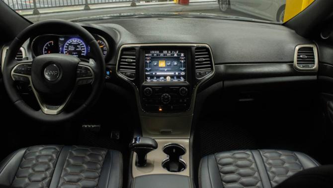 Jeep Grand Cherokee IV (WK2) Рестайлинг с пробегом 2013 года, цена 2 100 000 рублей, 187630 км, внедорожник, Автокод Объявления