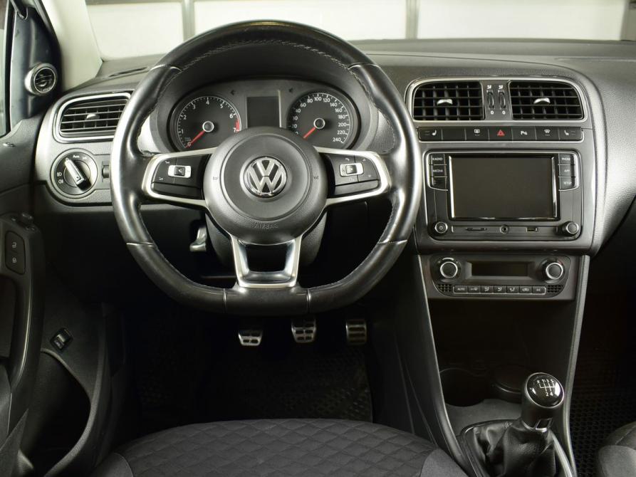 Volkswagen Polo V Рестайлинг Кемерово  - изображение 12