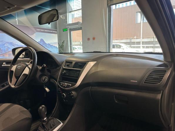 Hyundai Solaris I с пробегом 2012 года, цена 815 000 рублей, 84253 км, седан, Автокод Объявления