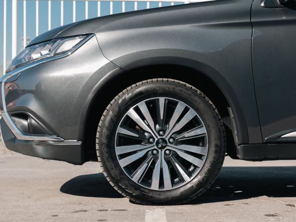 Mitsubishi Outlander III Рестайлинг 3 с пробегом 2019 года, цена 2 050 000 рублей, 184640 км, внедорожник, Автокод Объявления