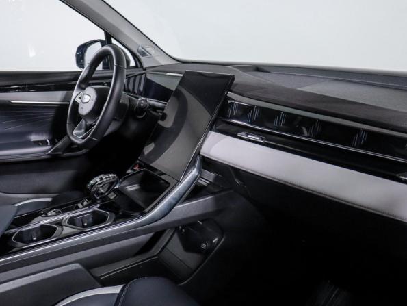 Geely Atlas II с пробегом 2024 года, цена 3 416 000 рублей, 28000 км, внедорожник, Автокод Объявления