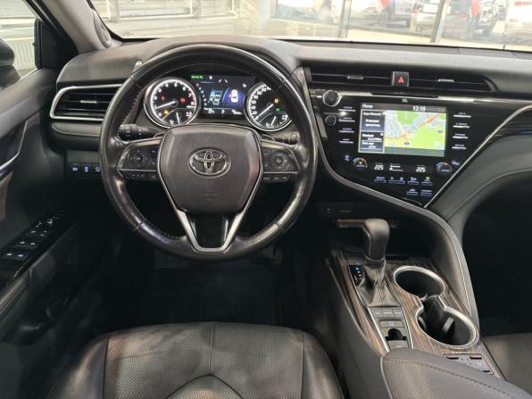 Toyota Camry VIII (XV70) с пробегом 2018 года, цена 2 735 000 рублей, 98383 км, седан, Автокод Объявления