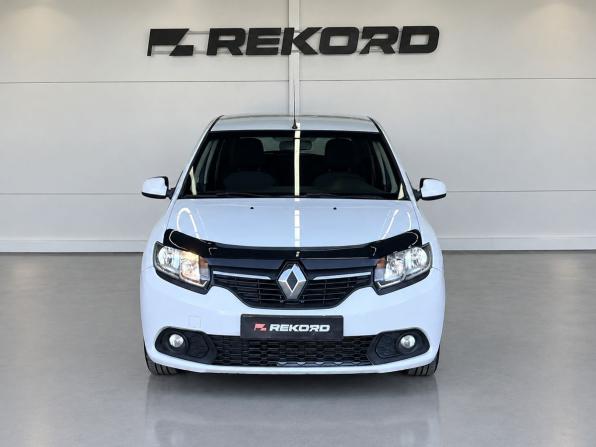 Renault Sandero II с пробегом 2016 года, цена 629 000 рублей, 182318 км, хэтчбек, Автокод Объявления