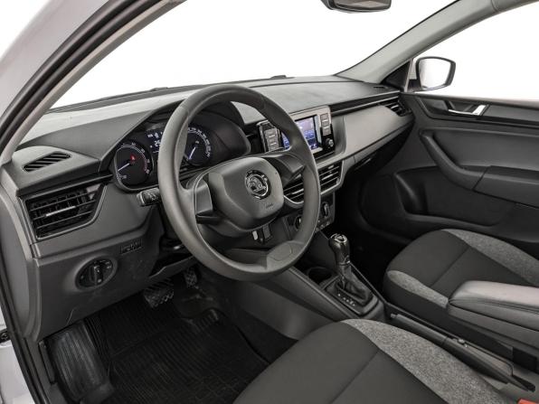 Skoda Rapid II с пробегом 2021 года, цена 1 360 000 рублей, 118485 км, лифтбек, Автокод Объявления
