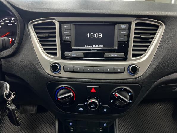 Hyundai Solaris II Рестайлинг с пробегом 2020 года, цена 1 520 000 рублей, 74100 км, седан, Автокод Объявления
