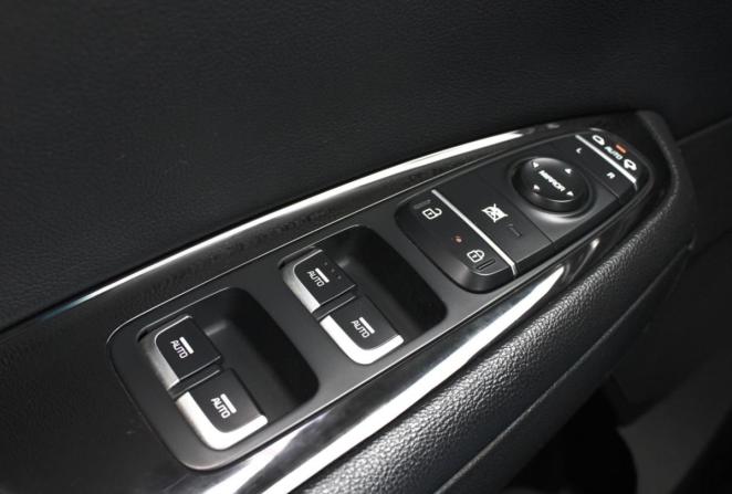 Kia Optima IV Рестайлинг с пробегом 2018 года, цена 2 100 000 рублей, 92519 км, седан, Автокод Объявления