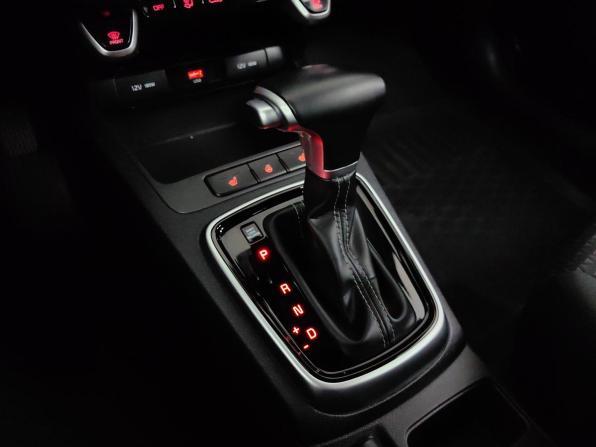 Kia Rio IV Рестайлинг с пробегом 2021 года, цена 1 845 000 рублей, 55000 км, хэтчбек, Автокод Объявления