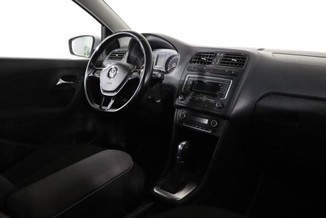Volkswagen Polo V Рестайлинг с пробегом 2018 года, цена 1 039 990 рублей, 172104 км, седан, Автокод Объявления