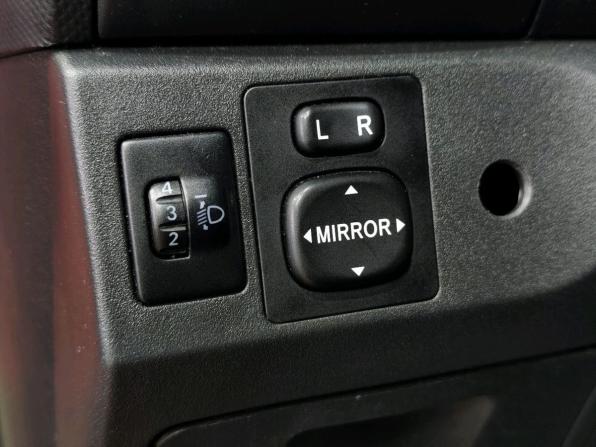 Toyota Yaris II Рестайлинг с пробегом 2010 года, цена 460 000 рублей, 279556 км, хэтчбек, Автокод Объявления